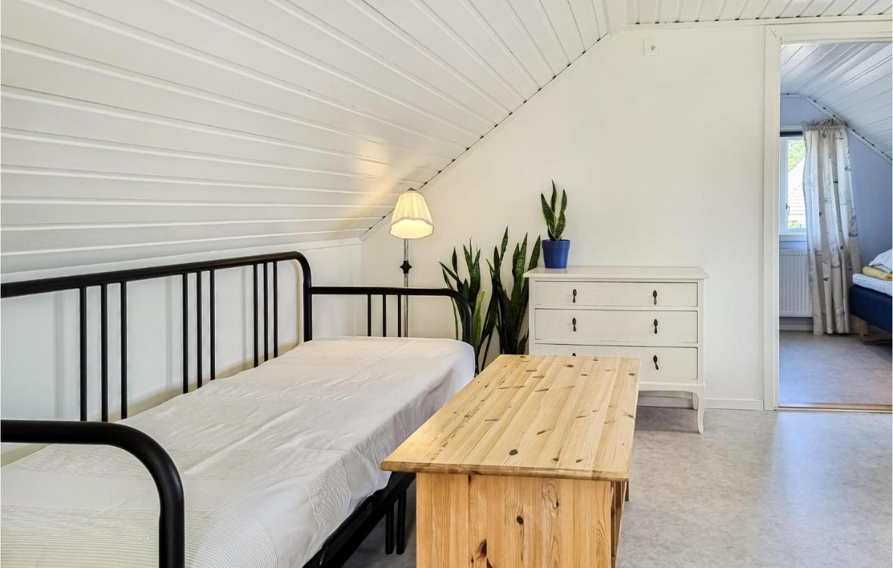 Nice apartment in Gullspång with WiFi&1 Bedrooms Exteriör bild